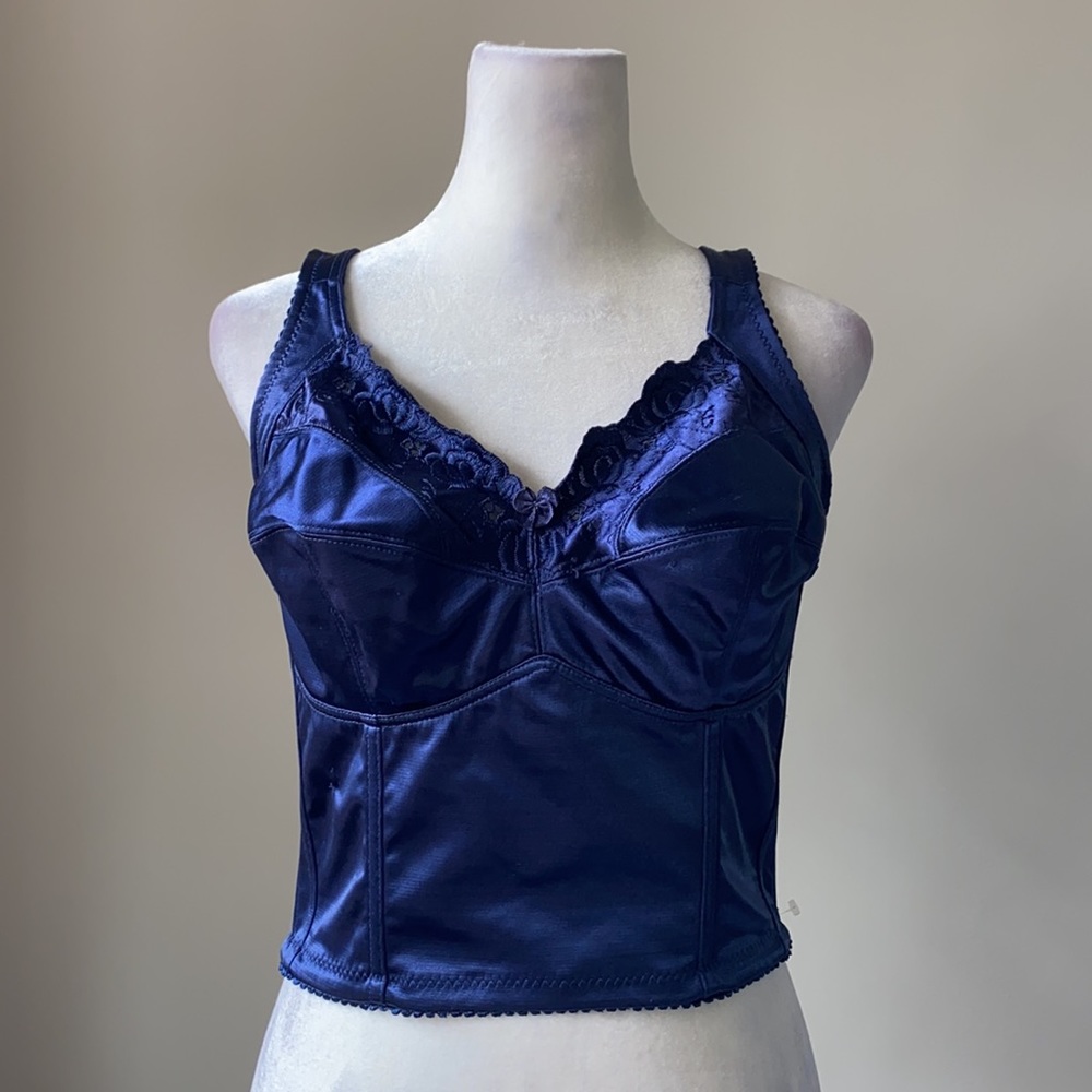*NWT BODY NATURALS Long Line Satin Lace Trim Bra